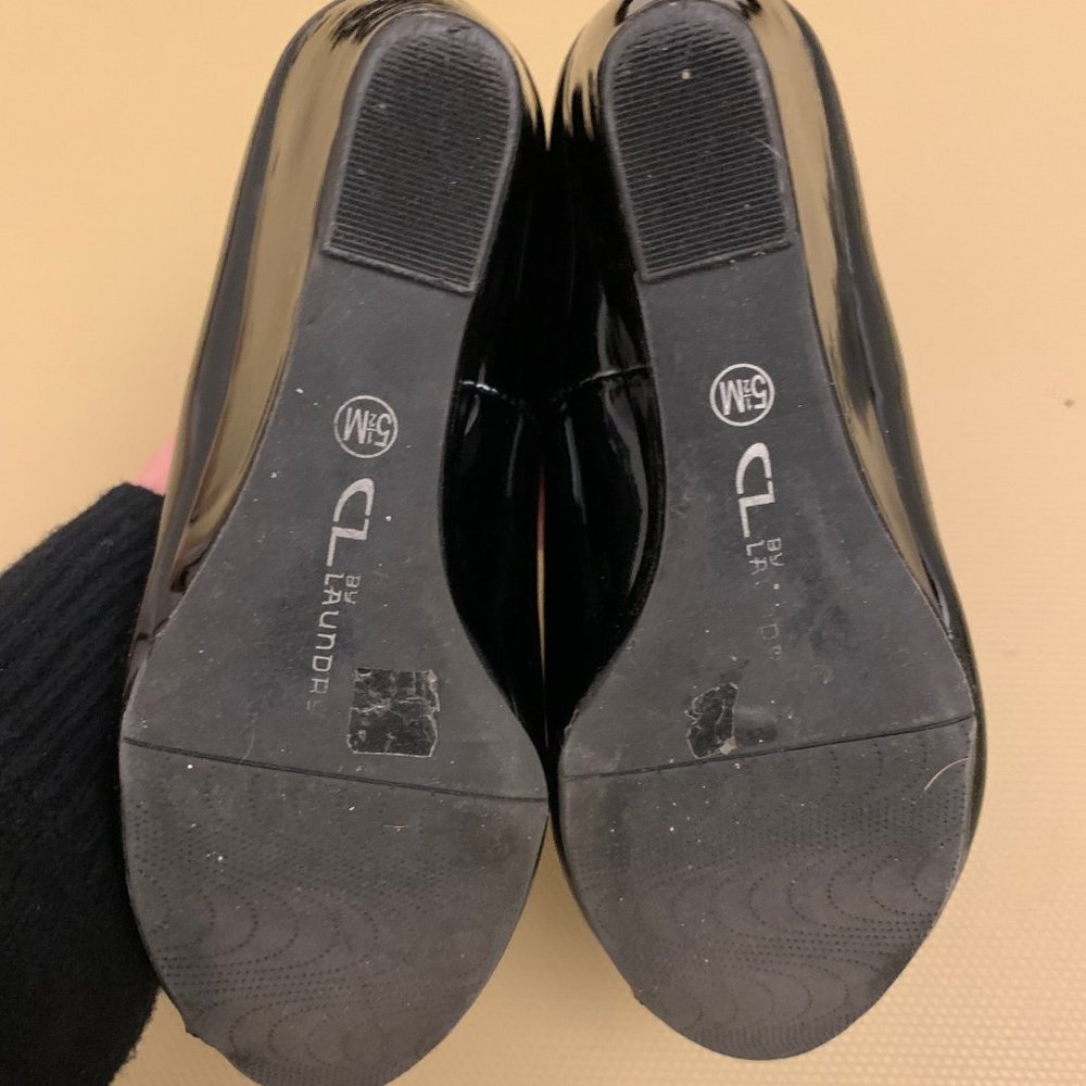 Chinese Laundry Patent Wedge Heels - Picture 6 of 6